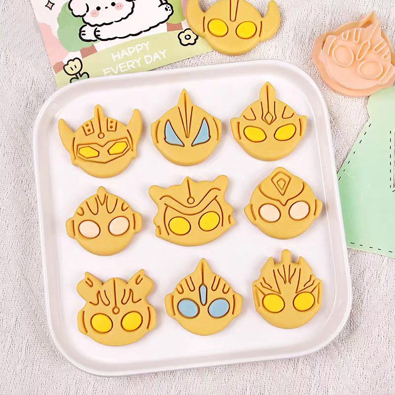 Hot Anime Ultramans Series Coo - Kitchen With Baking Area recensie en prijs
