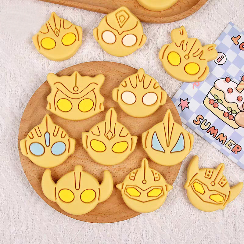 Hot Anime Ultramans Series Coo - Kitchen With Baking Area recensie en prijs